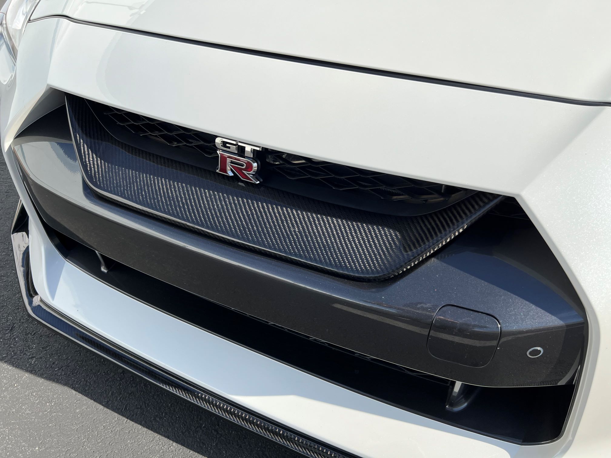 N-Tune Spec OEM Front Bumper Grille Insert (CF): 2017+ Nissan R35 GTR